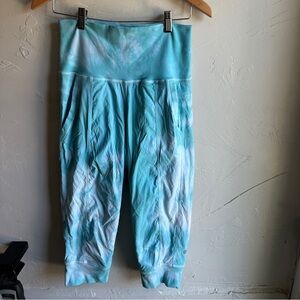 Lululemon Upcycled Blue Tie Dye‎ 20” Inseam Lined Dance Studio Pants Sz 6